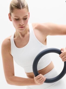 Athleta Train Free High Neck Bra D-DD